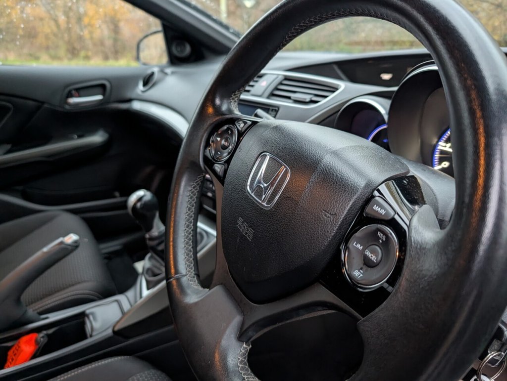 Used Honda Civic 2016 for sale - 76698154: Photo 20