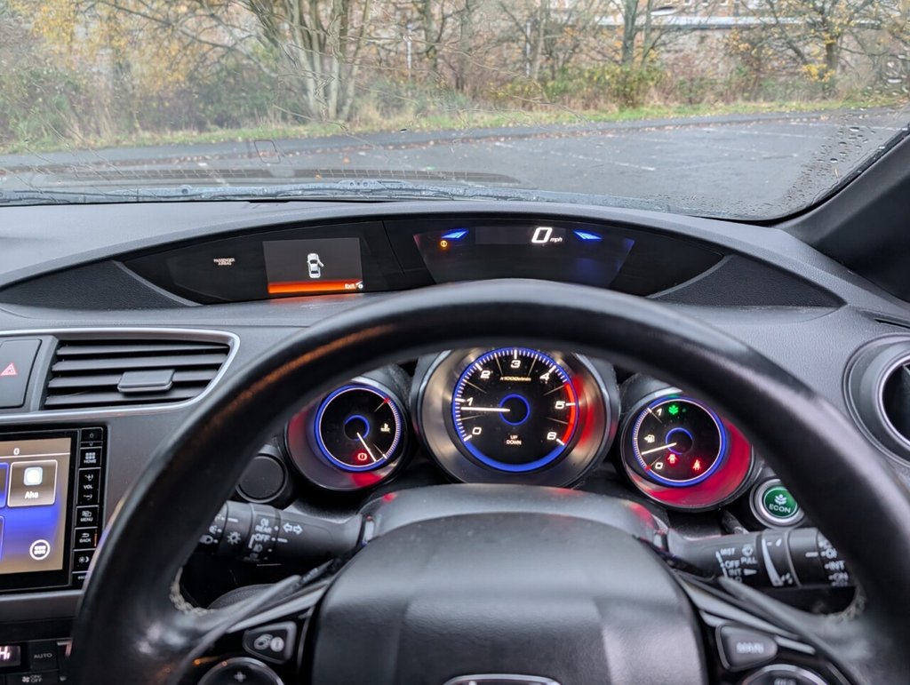 Used Honda Civic 2016 for sale - 76698154: Photo 25