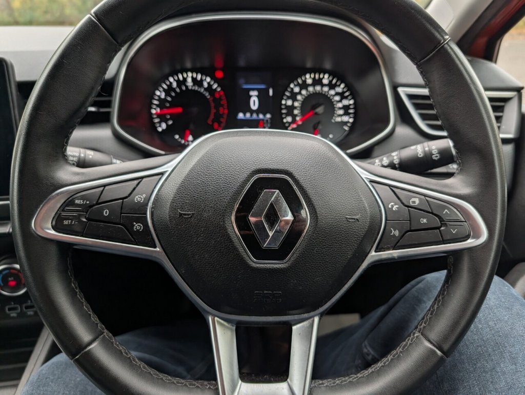 Used Renault Clio 2021 for sale - 76210467: Photo 26