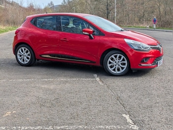 Used Renault Clio 2016 for sale - 77668972: Photo