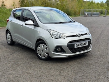 Used Hyundai i10 2015 for sale - 79370260: Photo