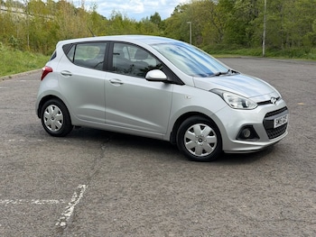 Used Hyundai i10 2015 for sale - 79370260: Photo