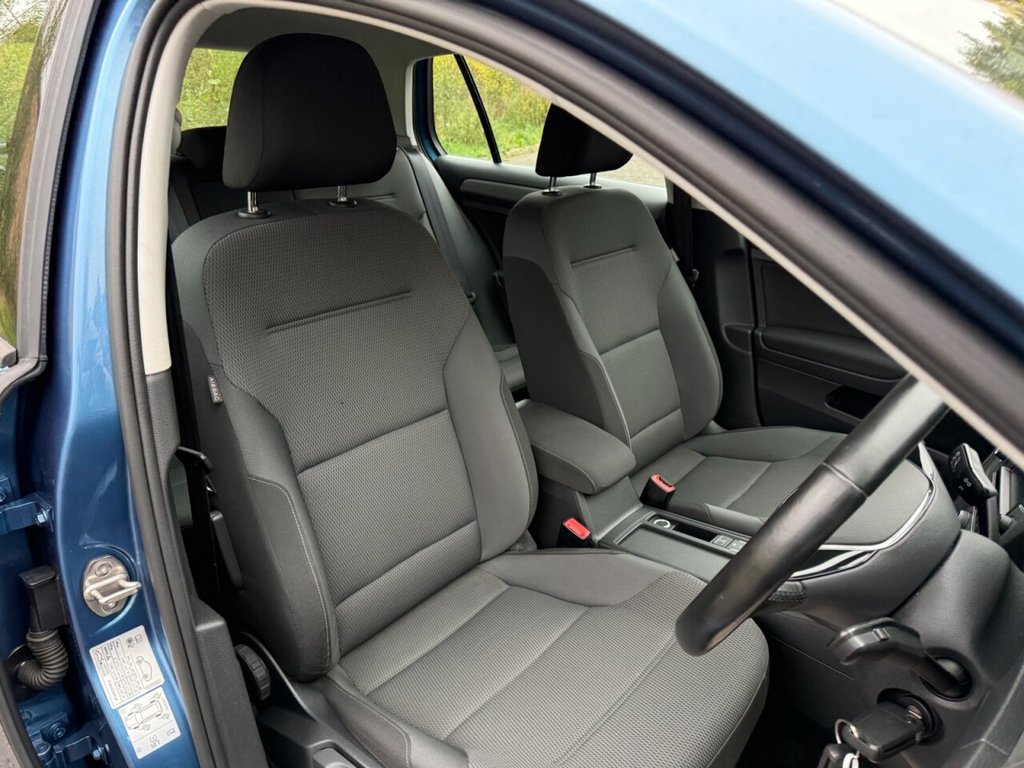 Used Volkswagen Golf 2016 for sale - 76106236: Photo 17