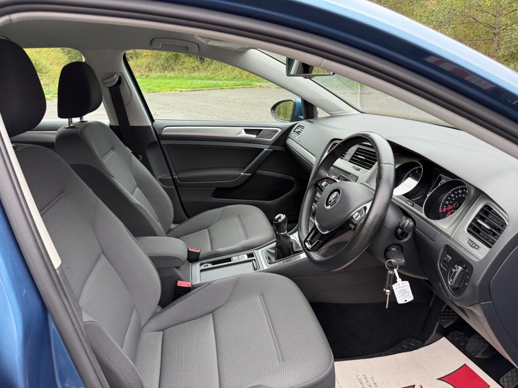 Used Volkswagen Golf 2016 for sale - 76106236: Photo 19