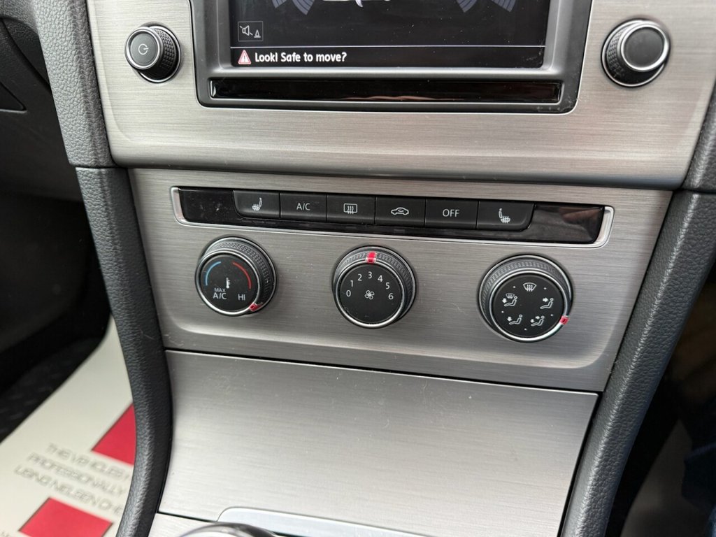 Used Volkswagen Golf 2016 for sale - 76106236: Photo 21