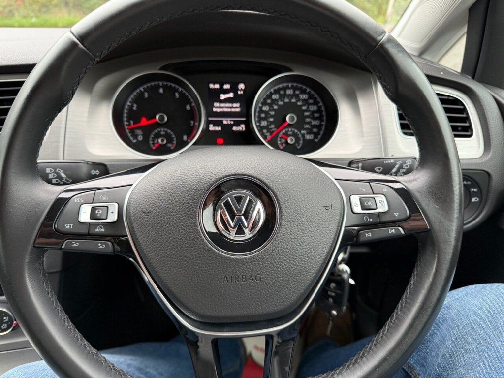 Used Volkswagen Golf 2016 for sale - 76106236: Photo 24