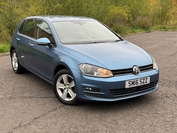 Used Volkswagen Golf 2016 for sale - 76106236: Photo