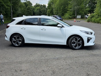 Used Kia Ceed 2019 for sale - 78930942: Photo
