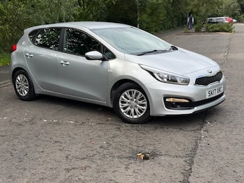 Used Kia Ceed 2017 for sale - 79654852: Photo
