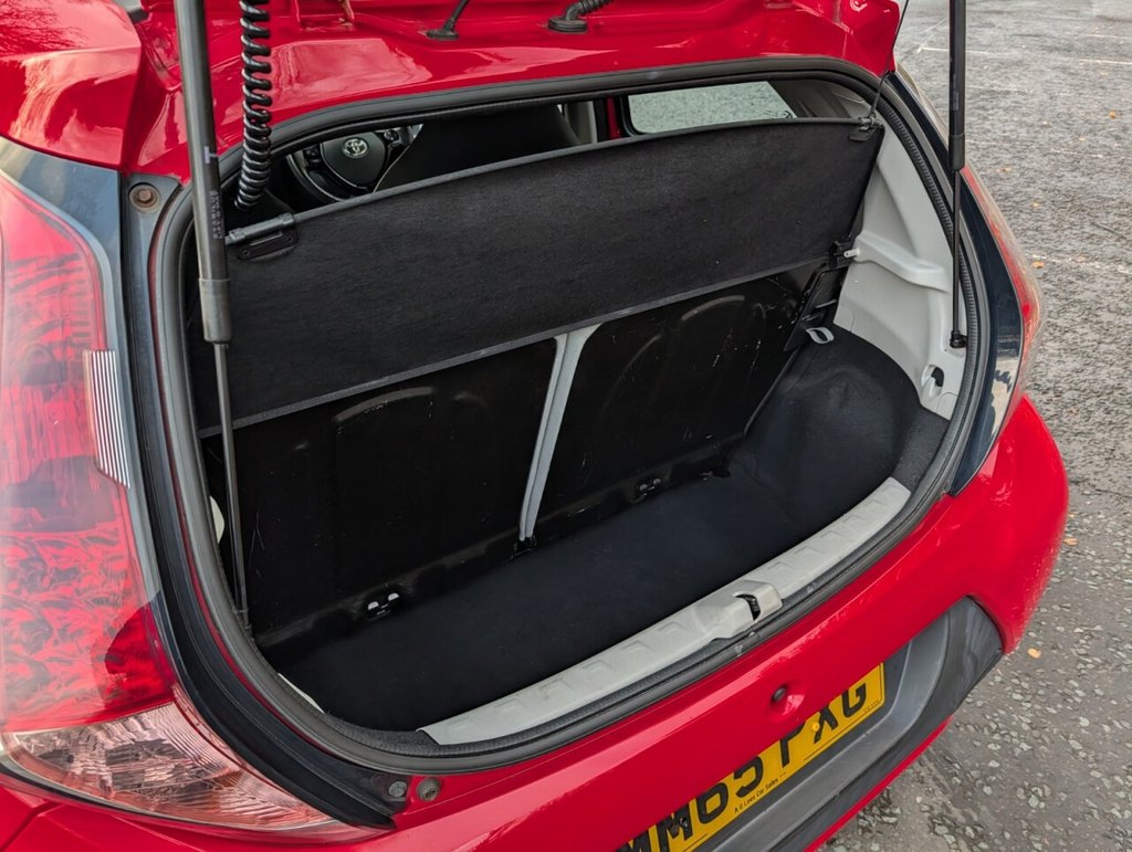 Used Toyota AYGO 2015 for sale - 76820822: Photo 11