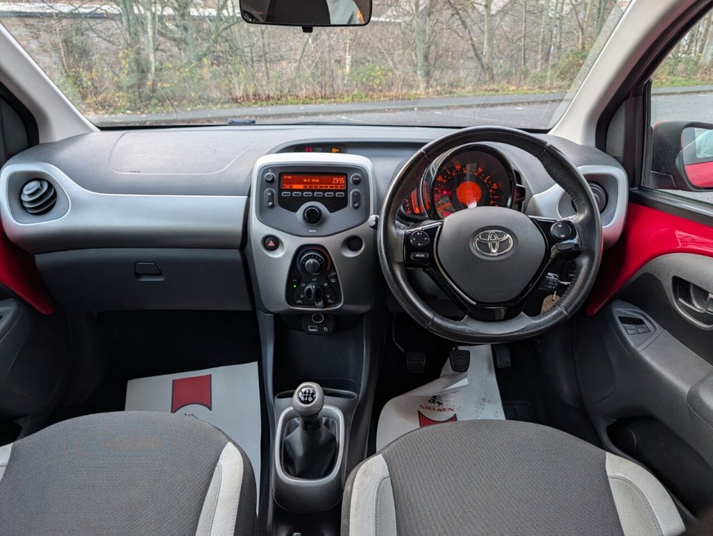 Used Toyota AYGO 2015 for sale - 76820822: Photo 14