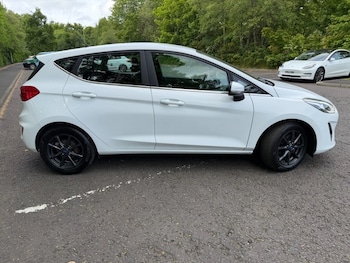 Used Ford Fiesta 2017 for sale - 78570011: Photo