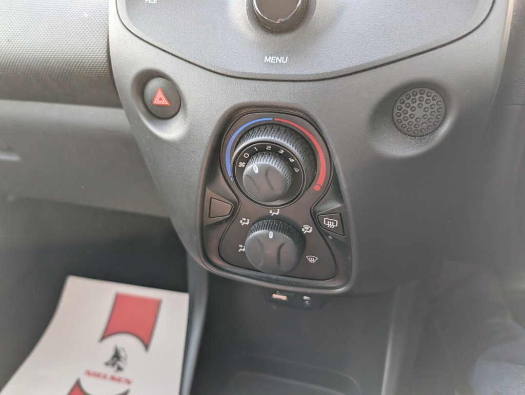 Used Toyota AYGO 2016 for sale - 77953224: Photo 28