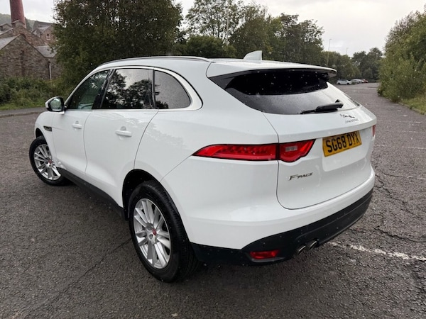 Used Jaguar F-Pace 2018 for sale - 75777355: Photo 10