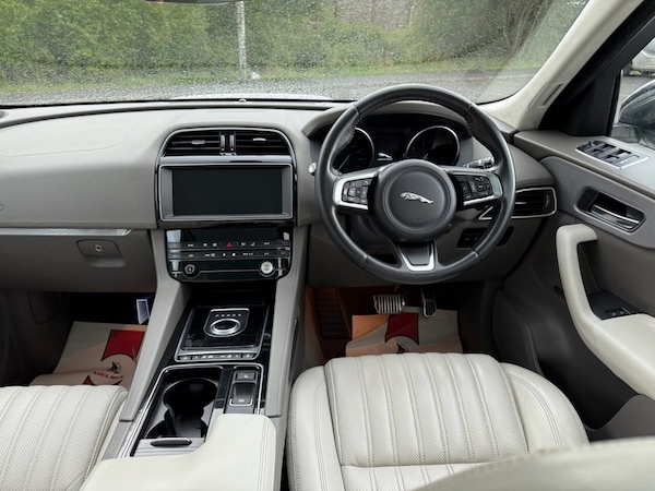 Used Jaguar F-Pace 2018 for sale - 75777355: Photo 16