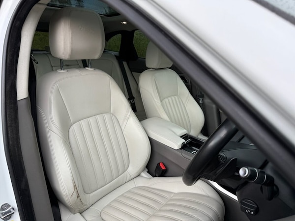 Used Jaguar F-Pace 2018 for sale - 75777355: Photo 17