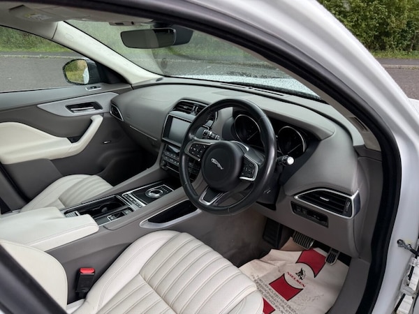 Used Jaguar F-Pace 2018 for sale - 75777355: Photo 18