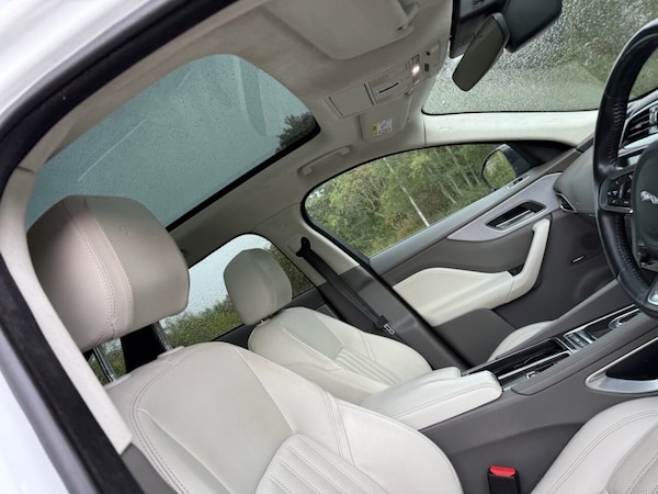 Used Jaguar F-Pace 2018 for sale - 75777355: Photo 19