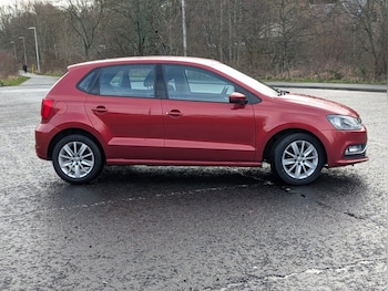 Used Volkswagen Polo 2015 for sale - 77384067: Photo