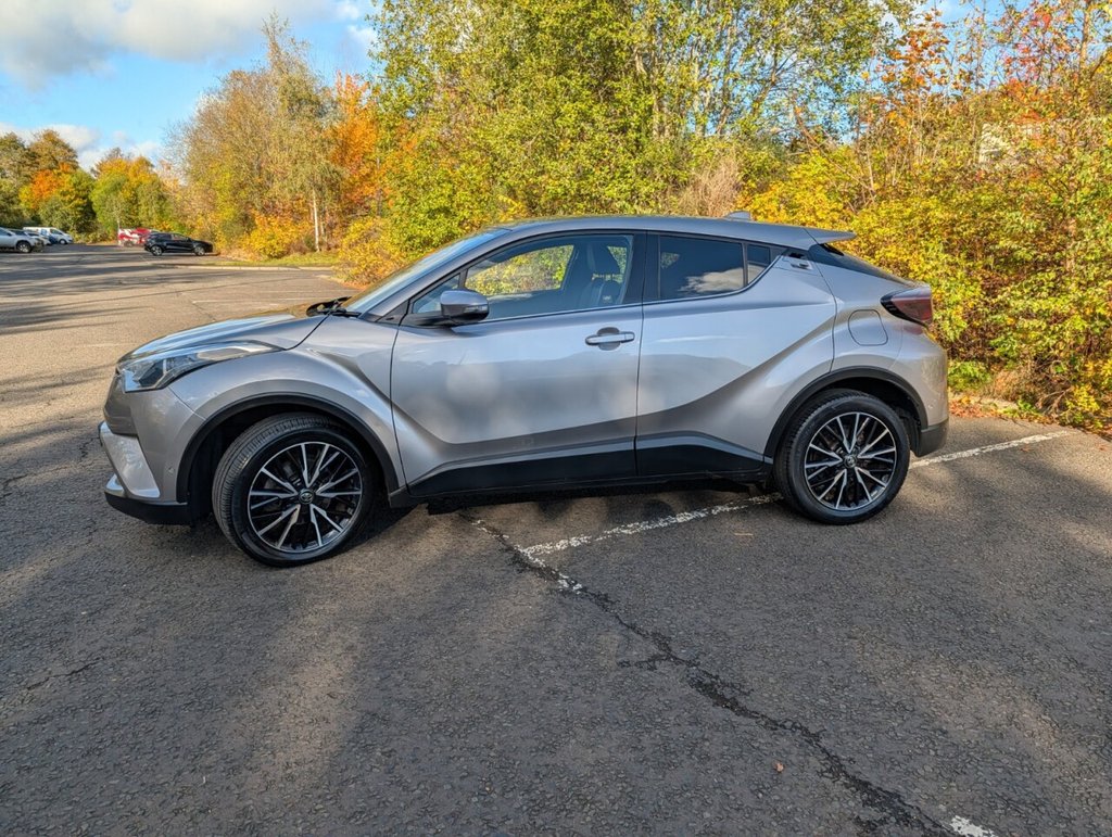 Used Toyota C-HR 2019 for sale - 76333864: Photo 11