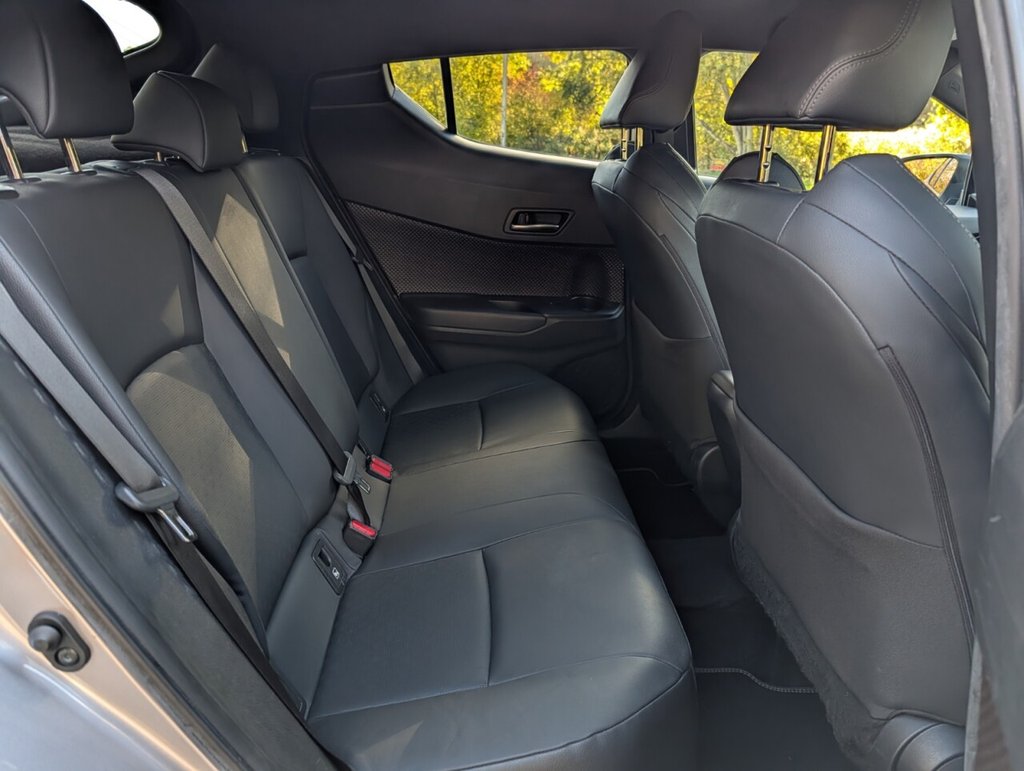 Used Toyota C-HR 2019 for sale - 76333864: Photo 14