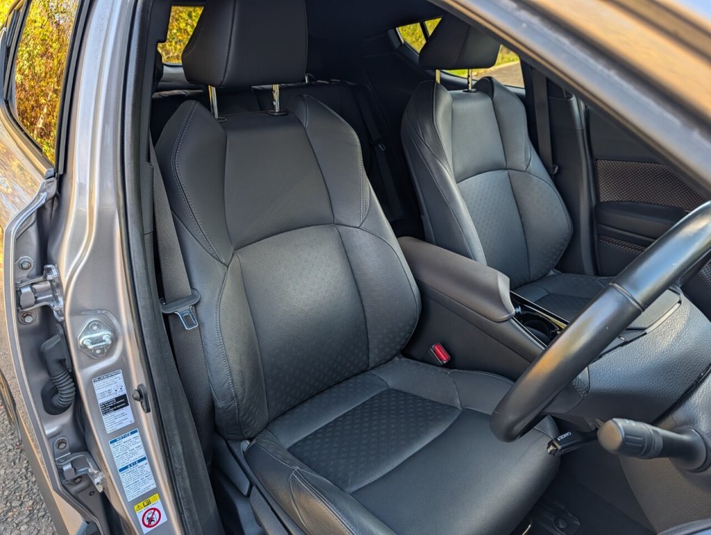 Used Toyota C-HR 2019 for sale - 76333864: Photo 16