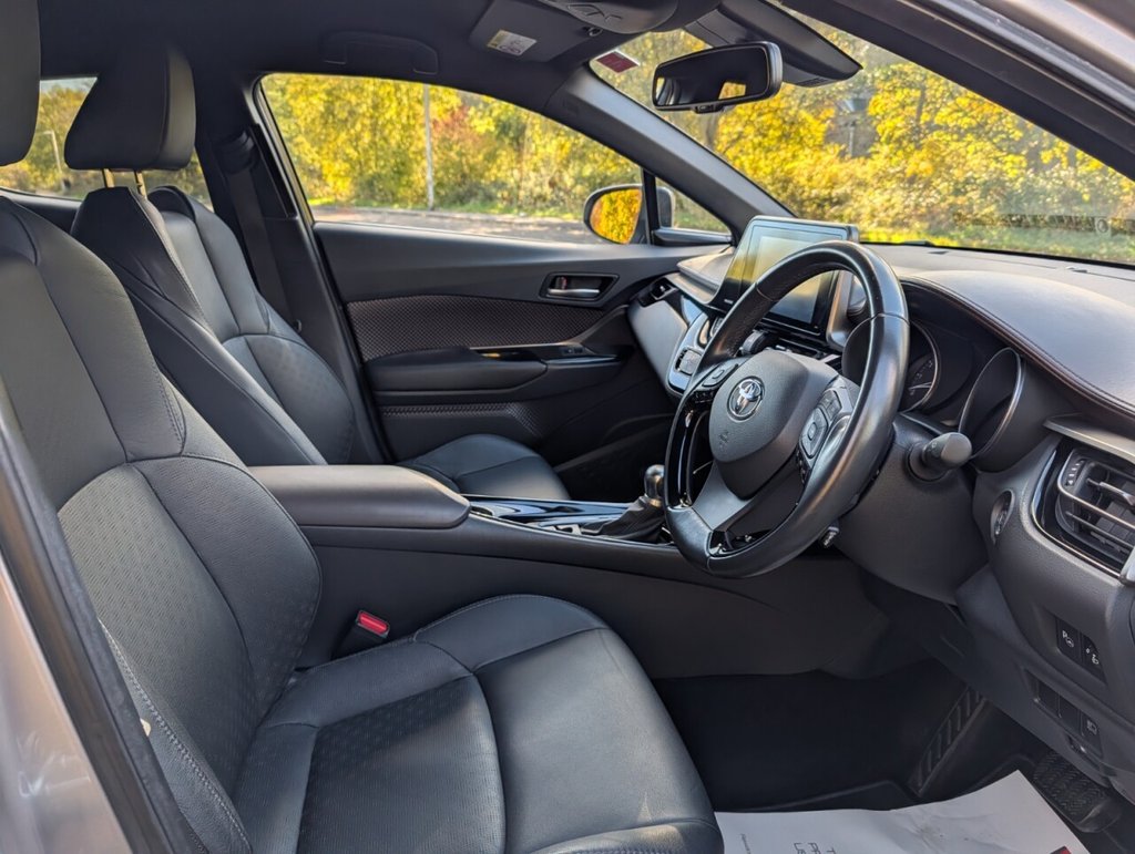 Used Toyota C-HR 2019 for sale - 76333864: Photo 18