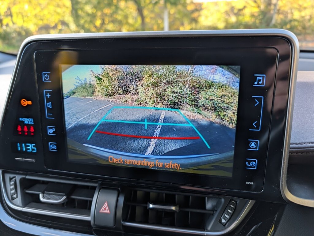 Used Toyota C-HR 2019 for sale - 76333864: Photo 24