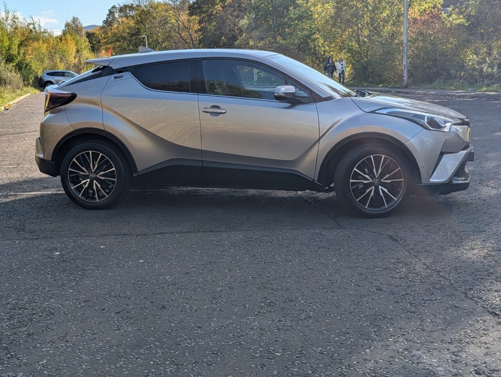 Used Toyota C-HR 2019 for sale - 76333864: Photo 4