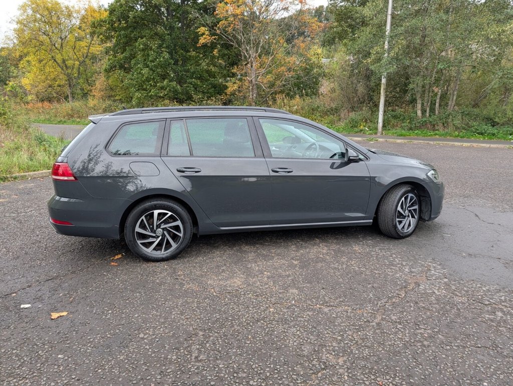 Used Volkswagen Golf 2020 for sale - 76210182: Photo 5