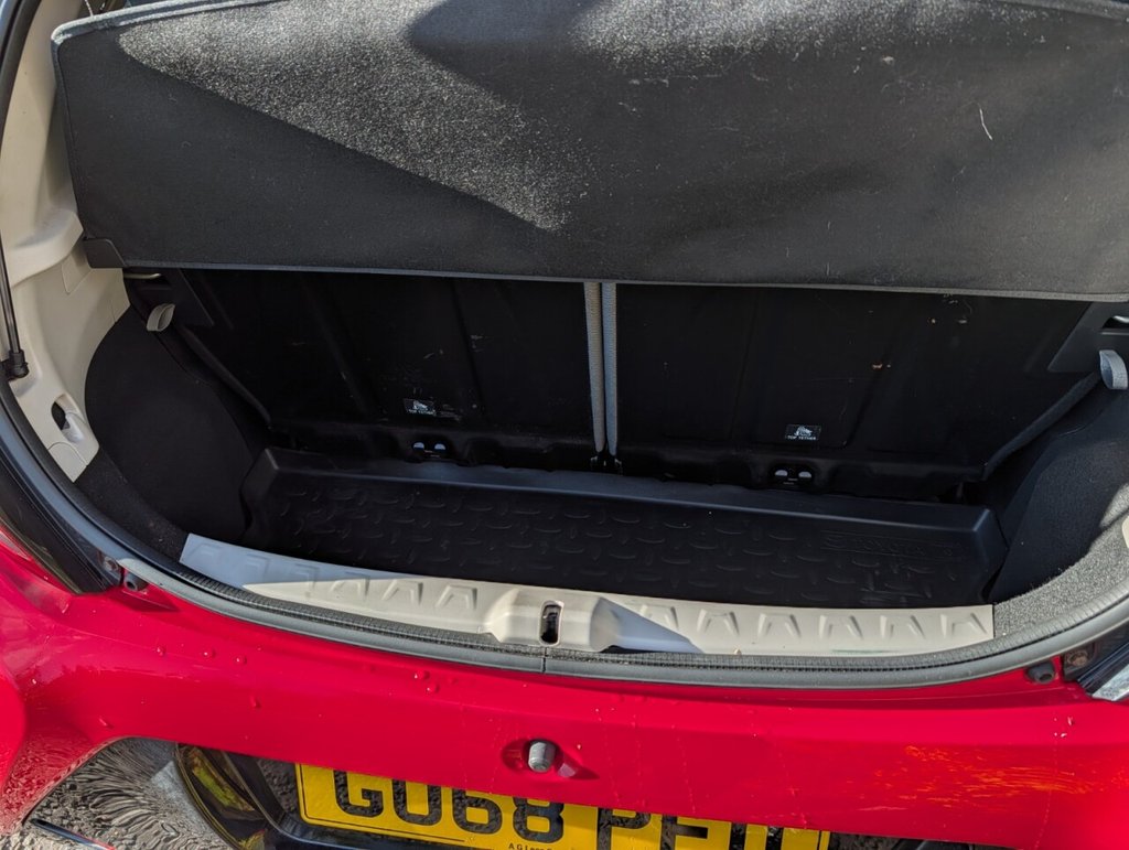 Used Toyota AYGO 2018 for sale - 76323651: Photo 12