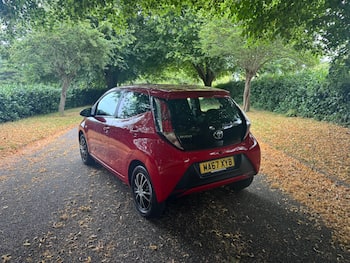 Used Toyota AYGO 2018 for sale - 79773101: Photo