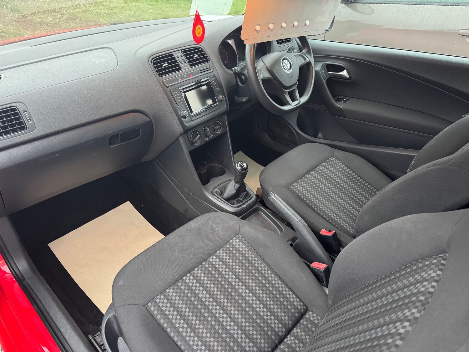 Used Volkswagen Polo 2015 for sale - 77502853: Photo 14