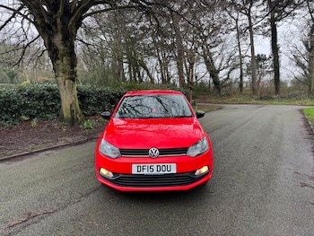 Used Volkswagen Polo 2015 for sale - 77502853: Photo