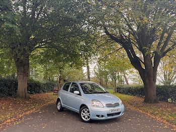 Toyota - Yaris