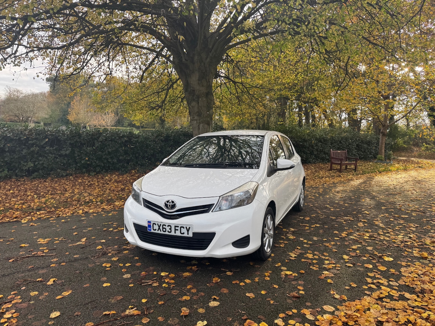 Used Toyota Yaris 2013 for sale - 76520825: Photo 2