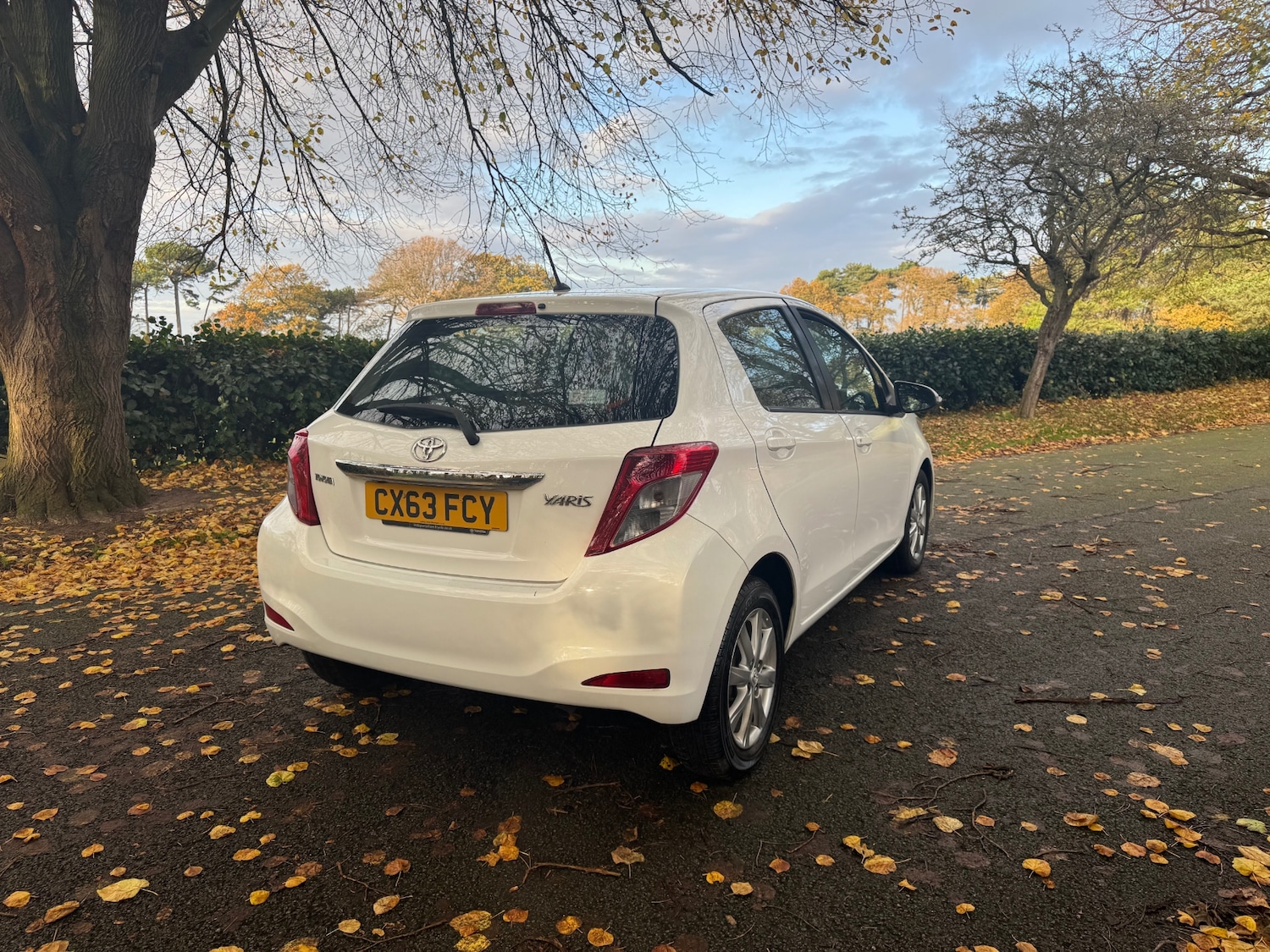 Used Toyota Yaris 2013 for sale - 76520825: Photo 3