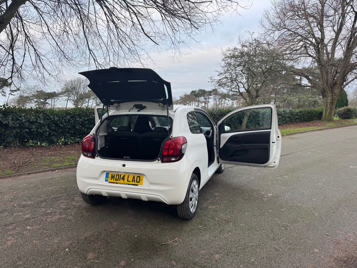 Used Peugeot 108 2014 for sale - 77085452: Photo 12