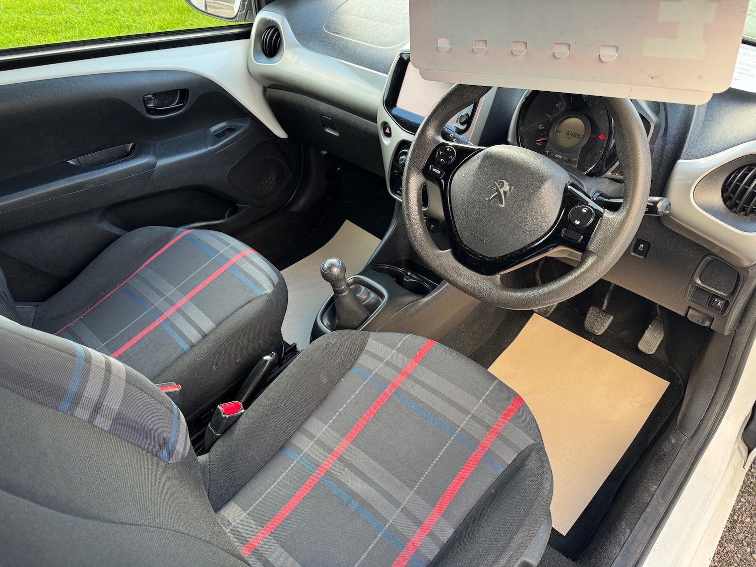 Used Peugeot 108 2014 for sale - 77085452: Photo 16