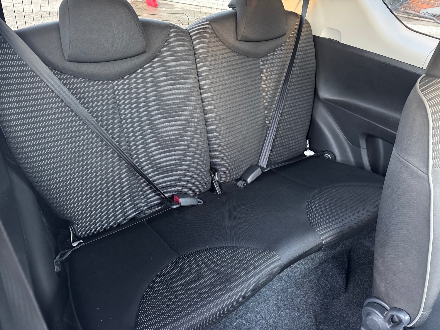 Used Peugeot 107 2012 for sale - 76640422: Photo 12