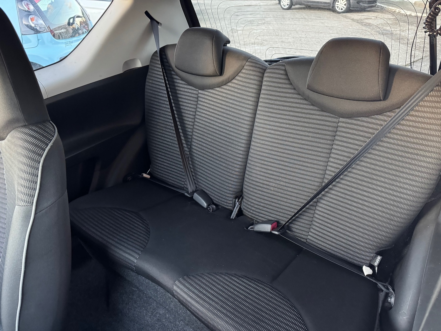 Used Peugeot 107 2012 for sale - 76640422: Photo 13