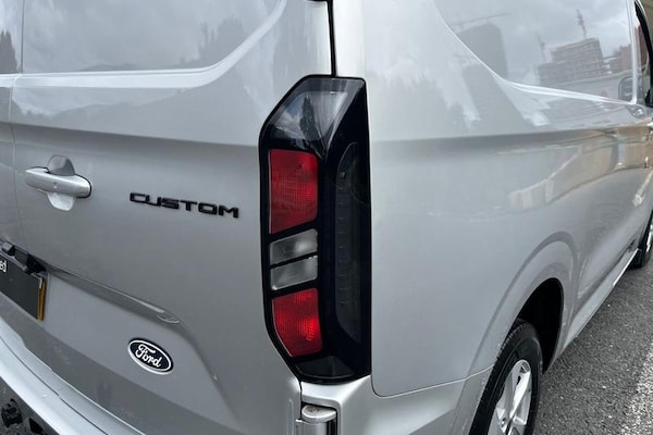 Used Ford Transit Custom 2023 for sale - 74663930: Photo 25