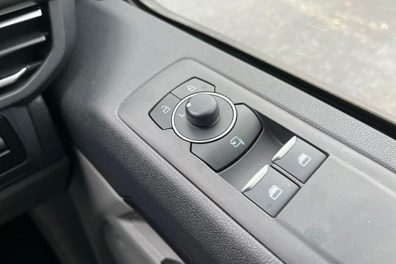 Used Ford Tourneo Custom 2025 for sale - 76580799: Photo 16