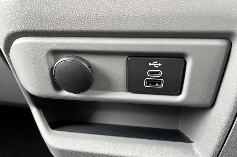 Used Ford Tourneo Custom 2025 for sale - 76580799: Photo 19