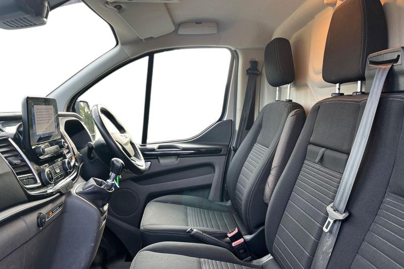 Used Ford Transit Custom 2022 for sale - 76355530: Photo 10
