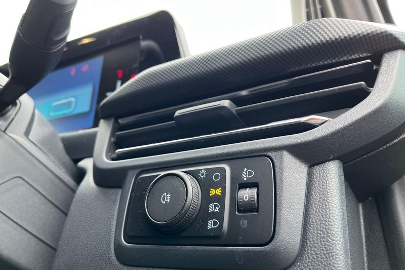 Used Ford Transit Custom 2025 for sale - 77951280: Photo 31