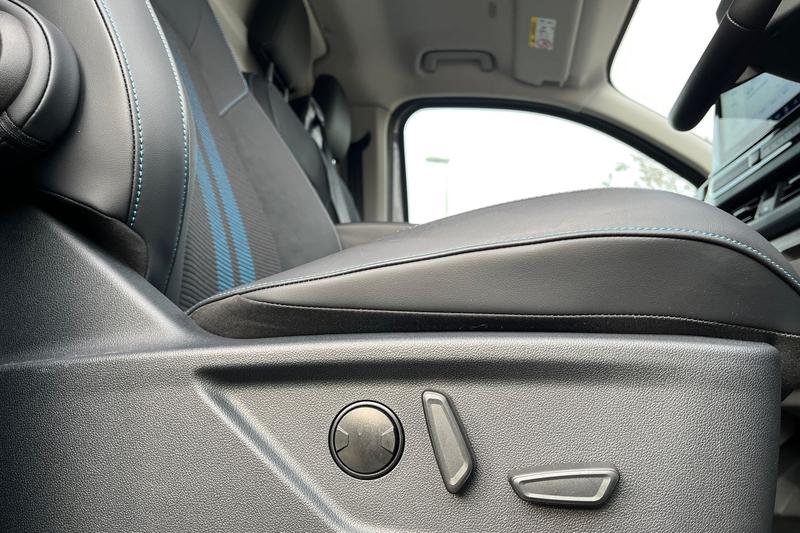 Used Ford Transit Custom 2025 for sale - 77187015: Photo 38