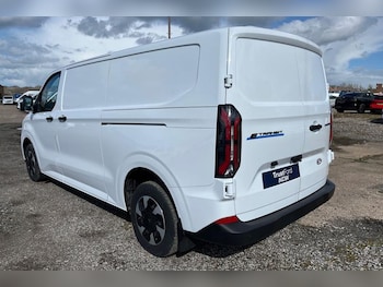 Used Ford Transit Custom 2024 for sale - 78753620: Photo