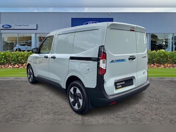 Used Ford Transit Courier 2025 for sale - 78805081: Photo