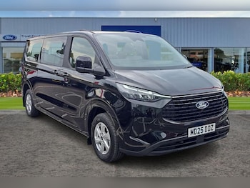 Used Ford Tourneo Custom 2025 for sale - 76405336: Photo